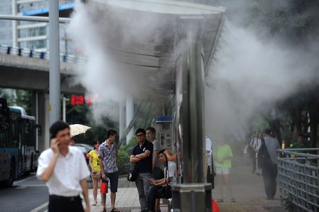 Sistem Kabut dipasang pada Halte Bus